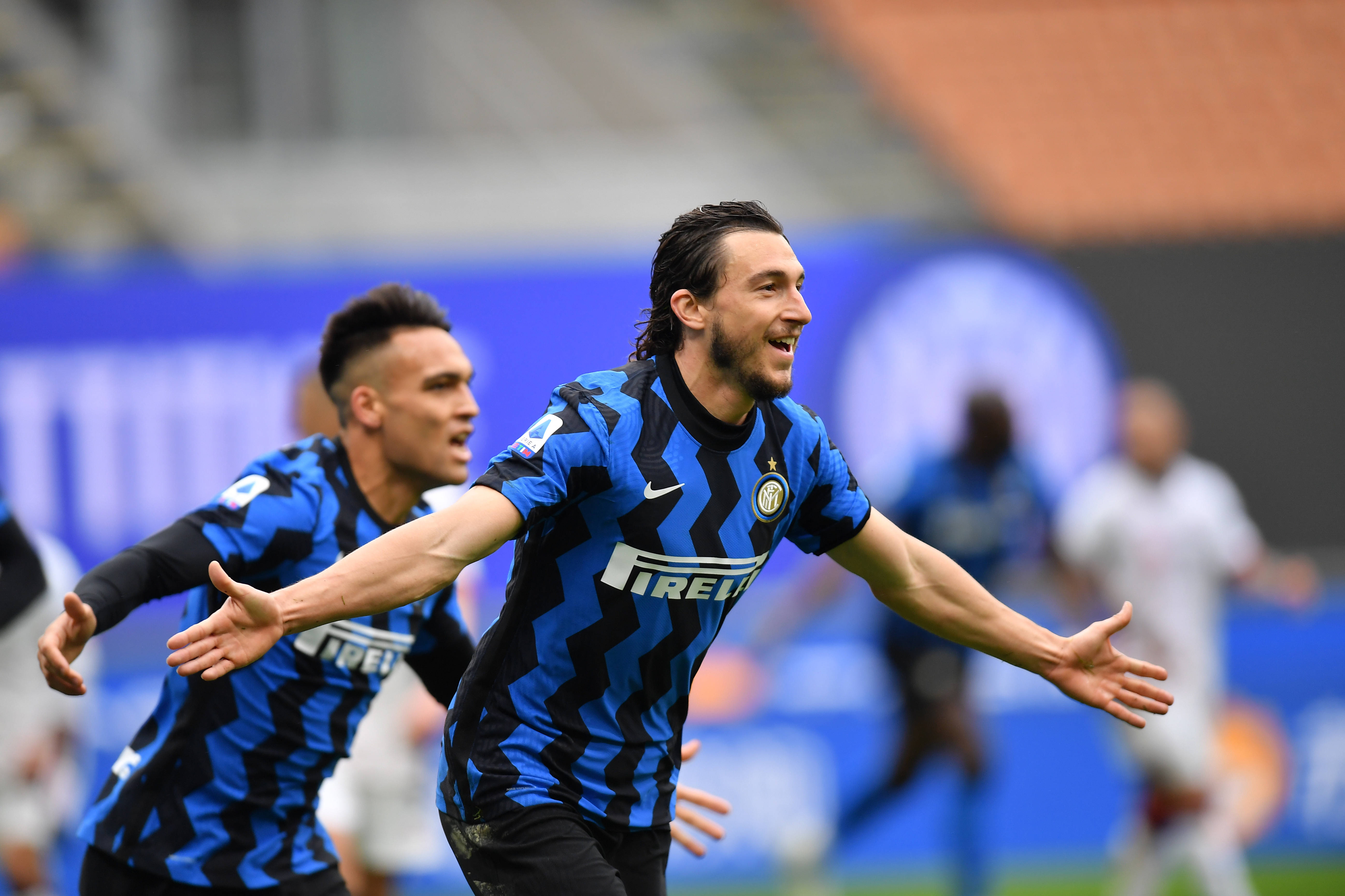 莱万多夫斯基在巴萨的点球表现：从辉煌到困惑