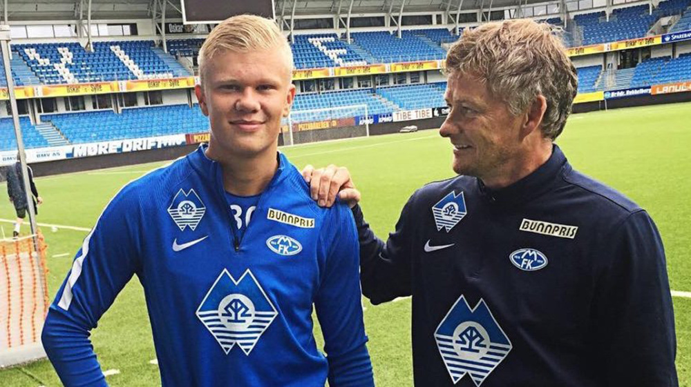 于帕梅卡诺：我对赛季首球很满意，续约与否与钱无关