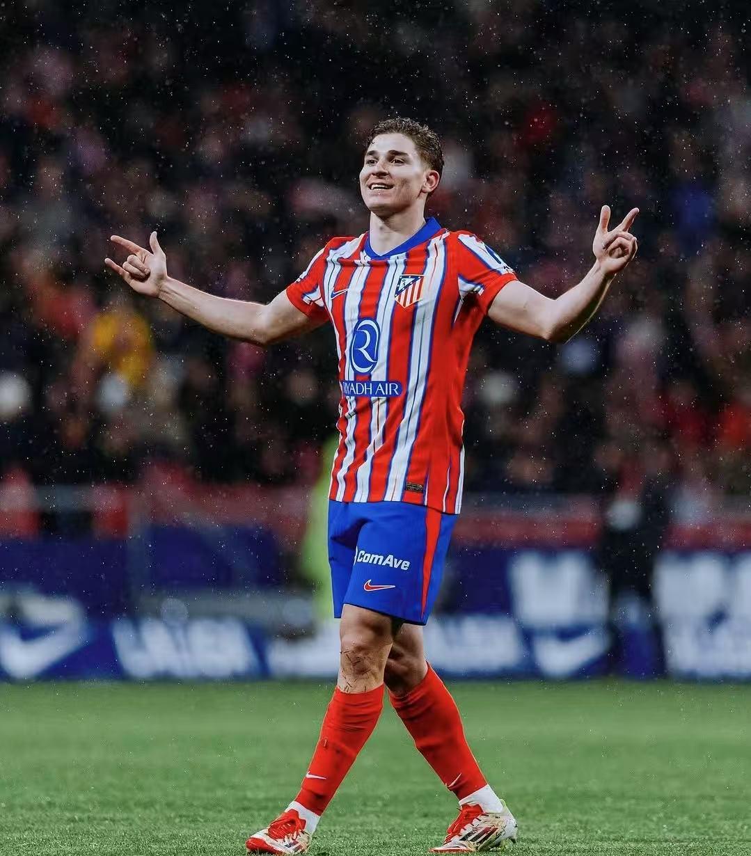 德泽尔比：格林伍德有待提升，球队要保持90分钟的高效表现