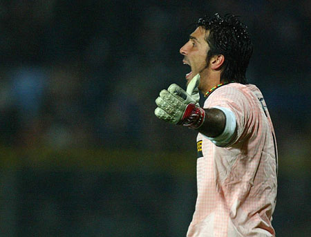 龙赛罗：皇马的球员仿佛生活在另一个世界，根本没有任何明确目标