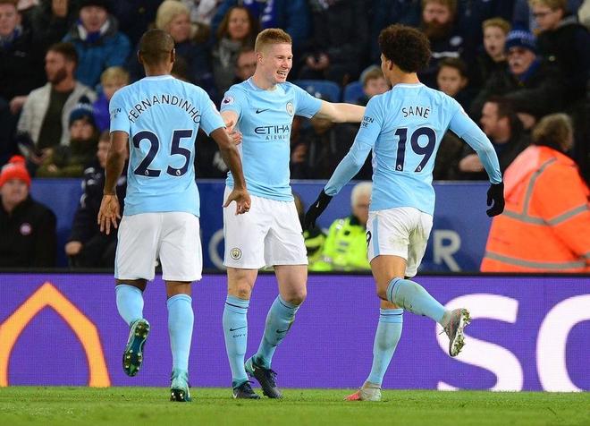 “帅白龙”罗超连克四强，豪取全国自由搏击锦标赛冠军！