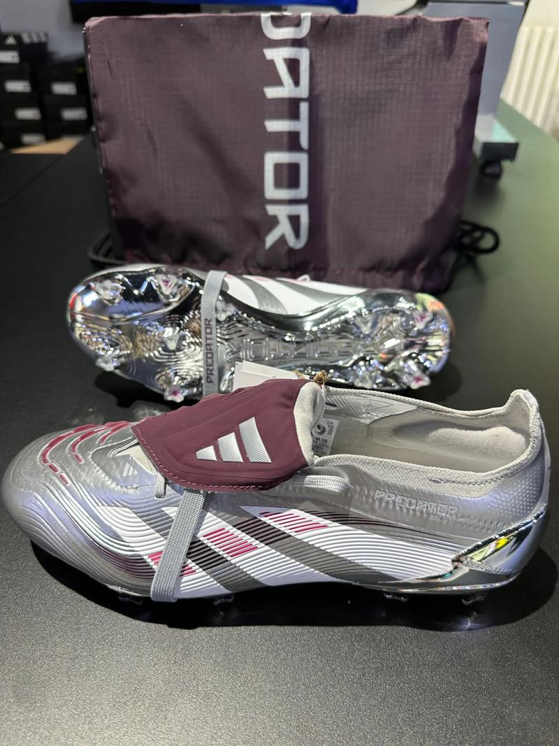 当年巴萨的训练课，疯狂过人进球的梅西！