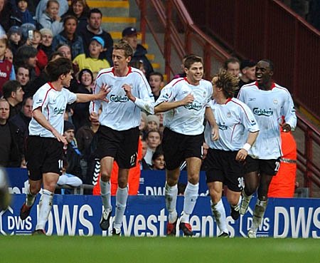 鹈鹕vs马刺前瞻：鹈鹕状态低迷，福克斯带队力争三杀对手