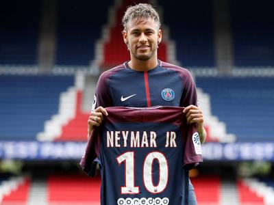 凯尔：我和施洛特贝克没矛盾；他的续约？在经济上我们尽全力