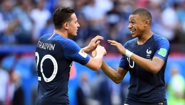 洛塞尔索：安哥拉球员身体素质出色，我们很难找到进球机会