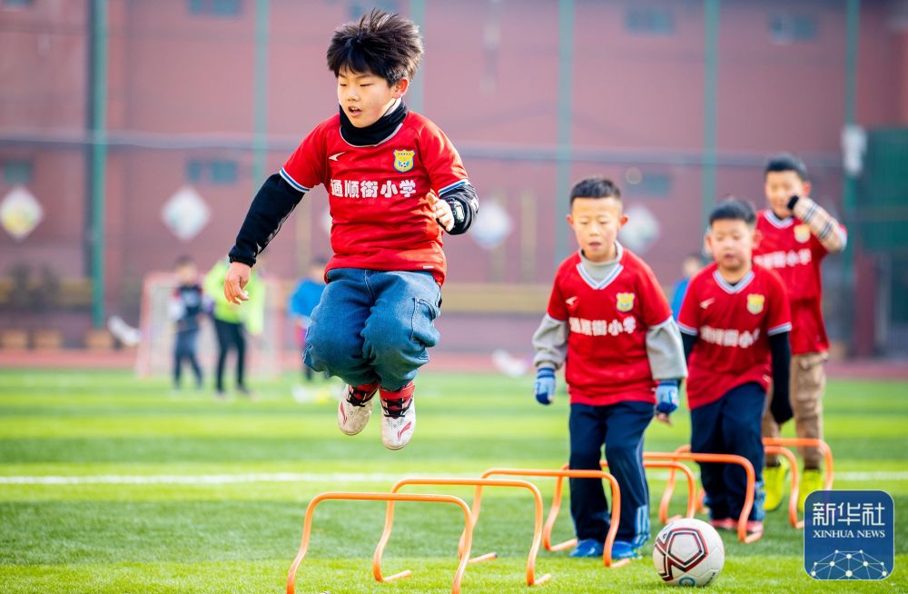 淮北市相山区：第二届职工运动会开幕 职工赛场展活力